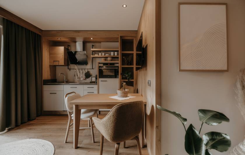 Fräulein Nannerl right next to the slope - Fräulein Nannerl